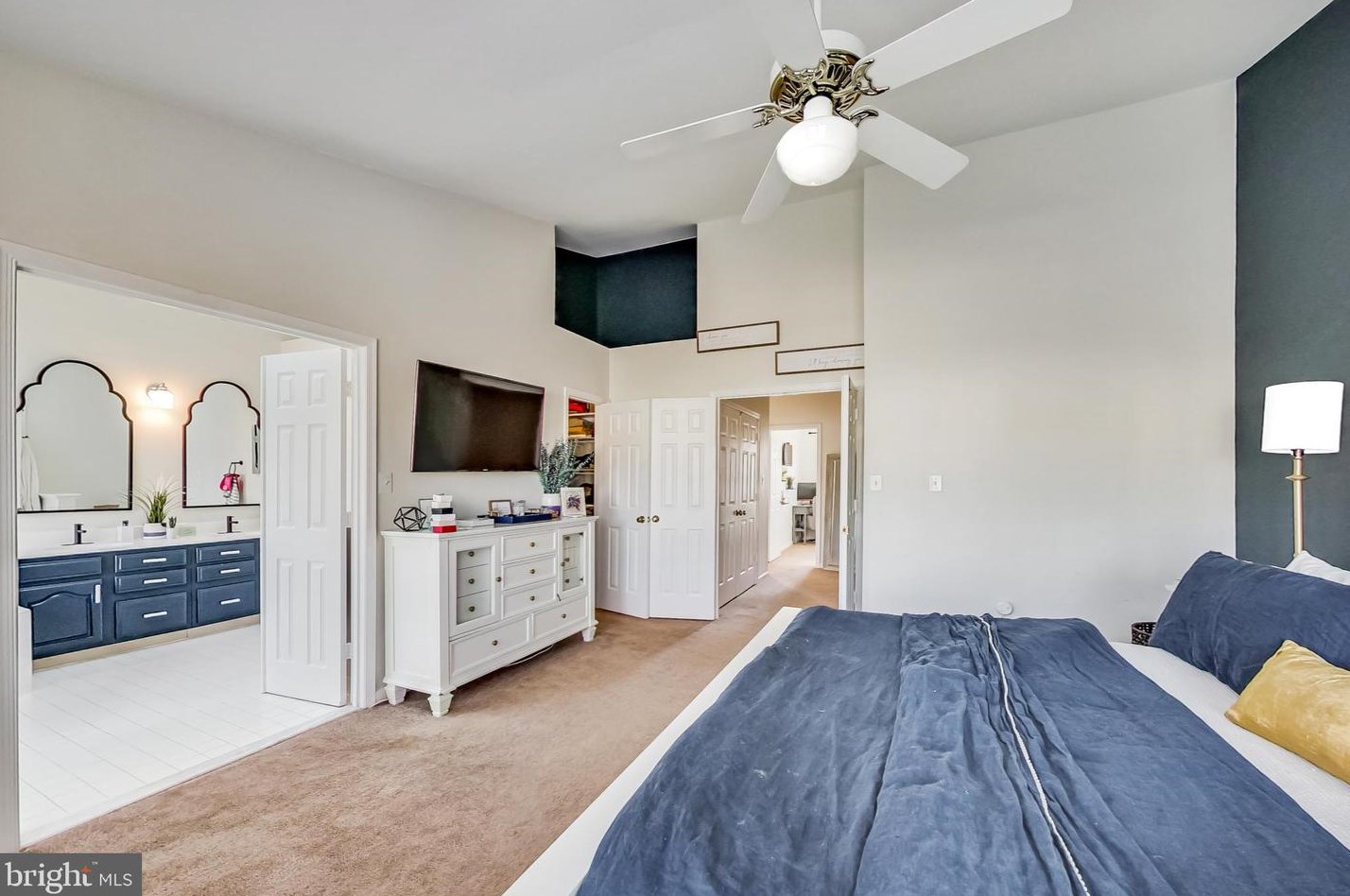 4017 Rosemeade Dr, Fairfax VA  22033-2873 exterior