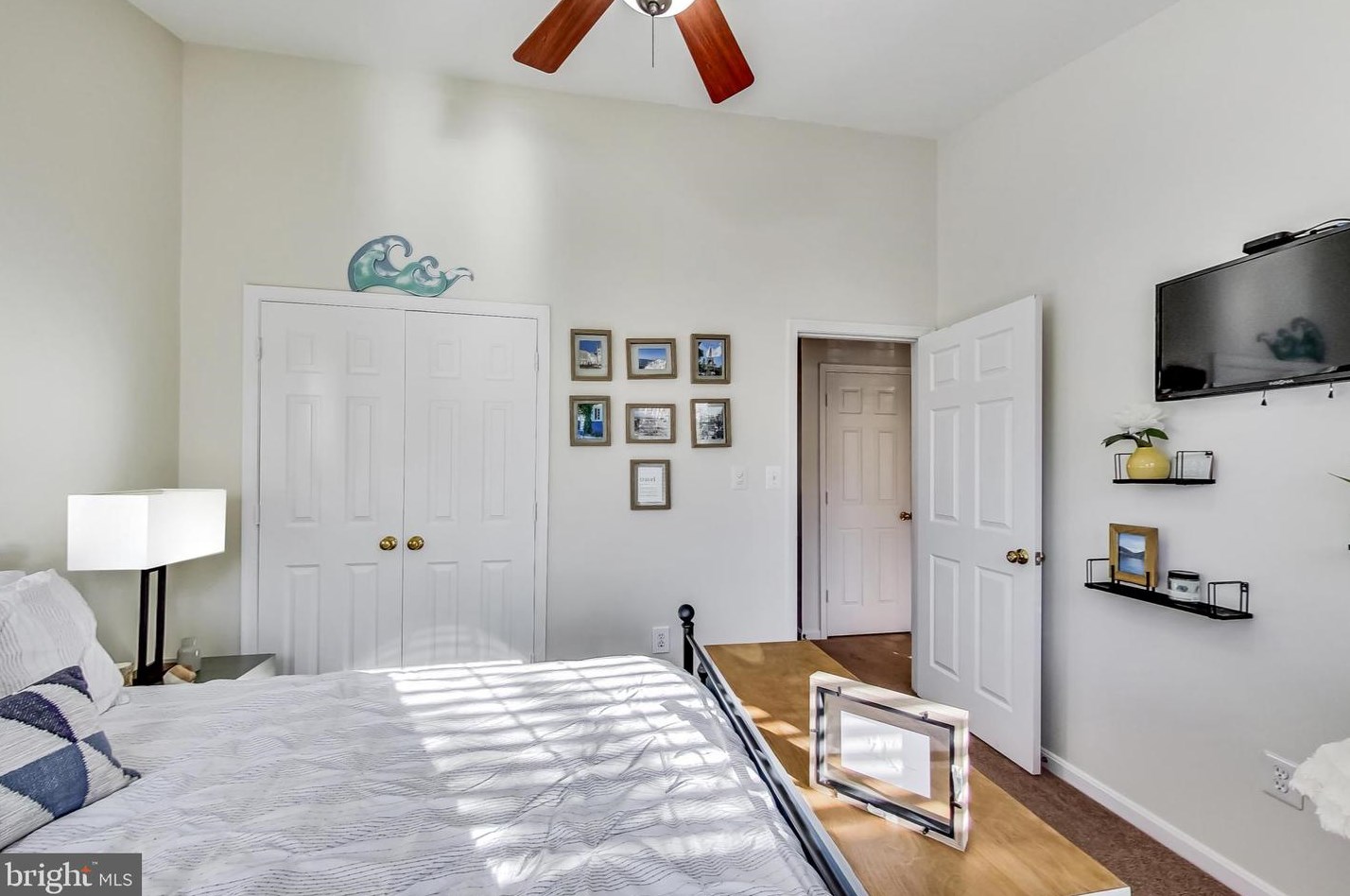 4017 Rosemeade Dr, Fairfax VA  22033-2873 exterior