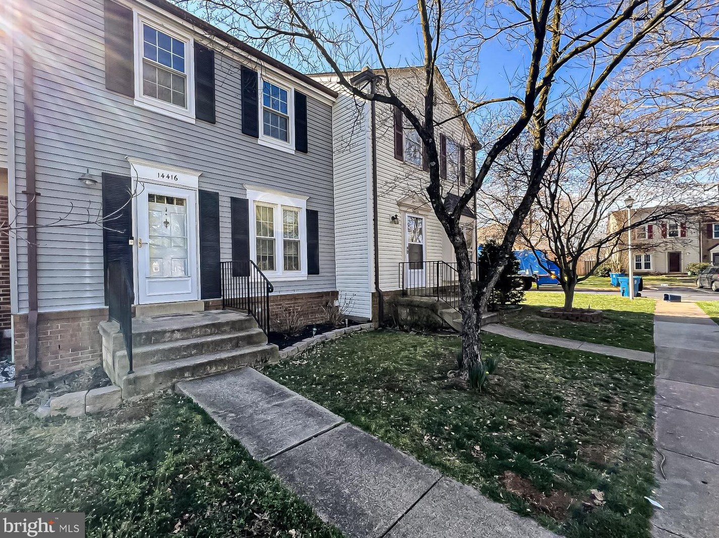 14416 Black Horse Ct, Centreville, VA 20120