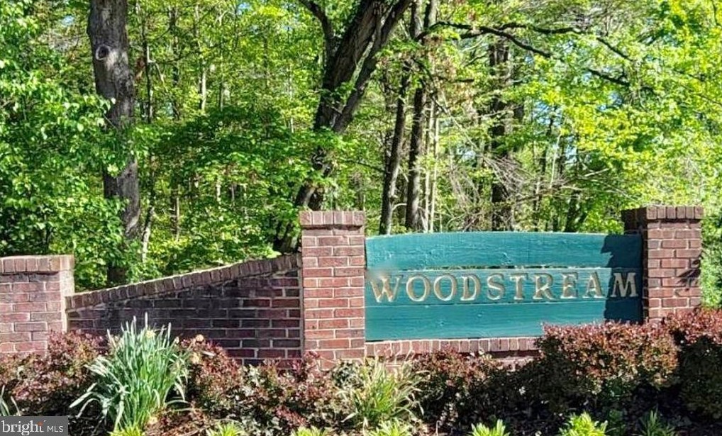 8307 Timber Brook Ln, Springfield, VA 22153