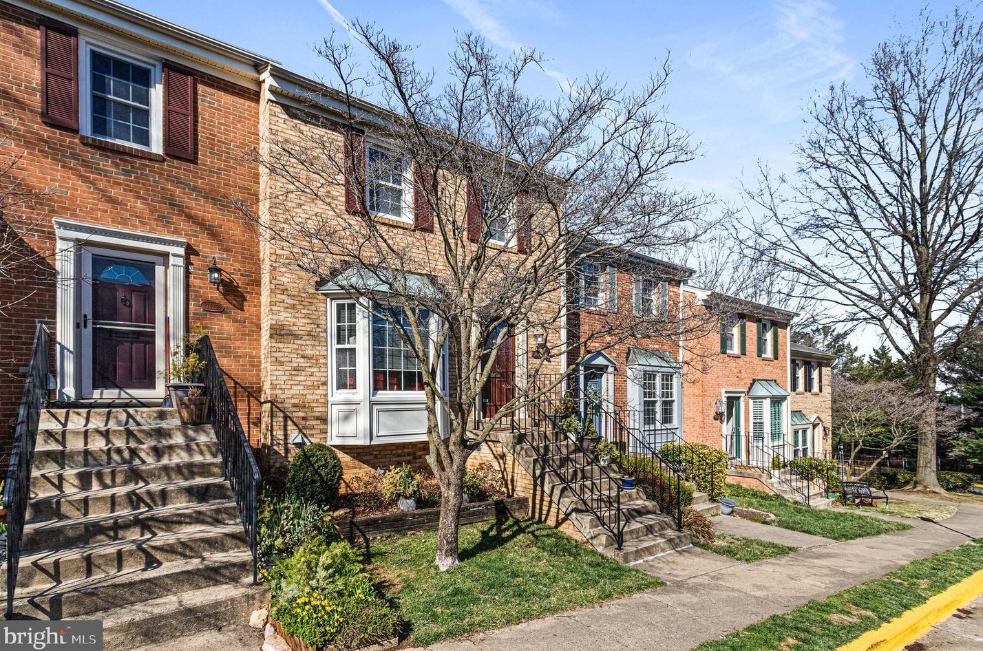 7420 Timberock Rd, Falls Church, VA 22043