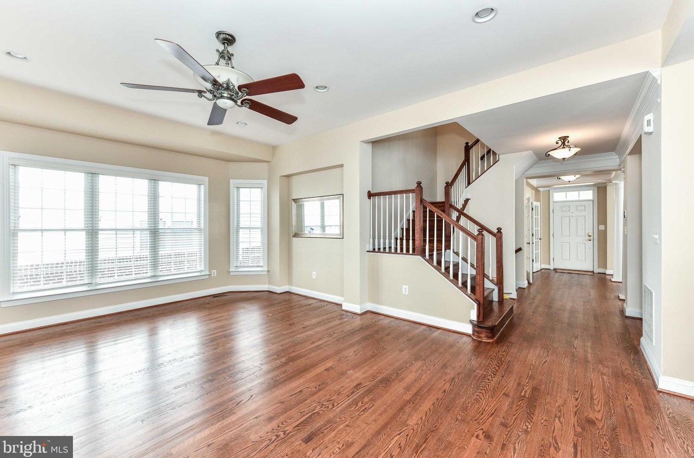 2875 Star Opal Dr, Fairfax VA  22031-1354 exterior