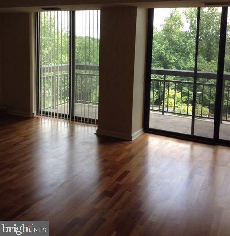 2230 George C Marshall Dr Apt 713, Falls Church, VA 22043