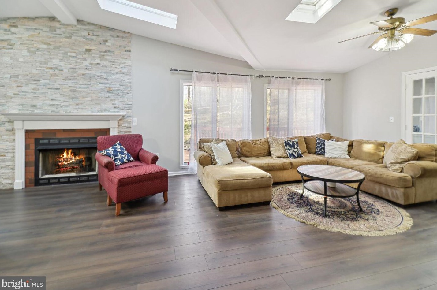 8847 Woodlawn Way, Springfield, VA 22153