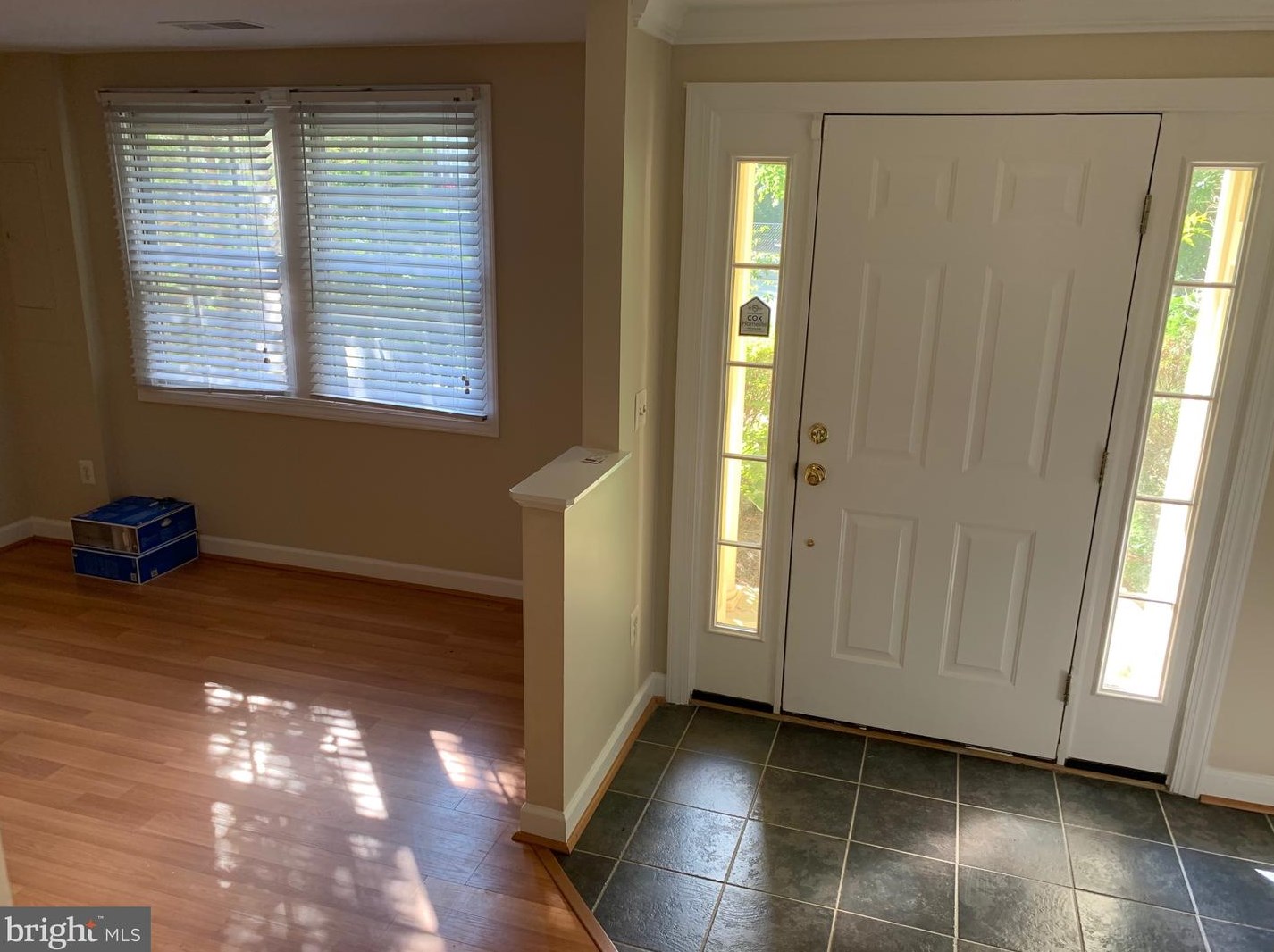 12448 Erica Hill Ln, Fairfax, VA 22033