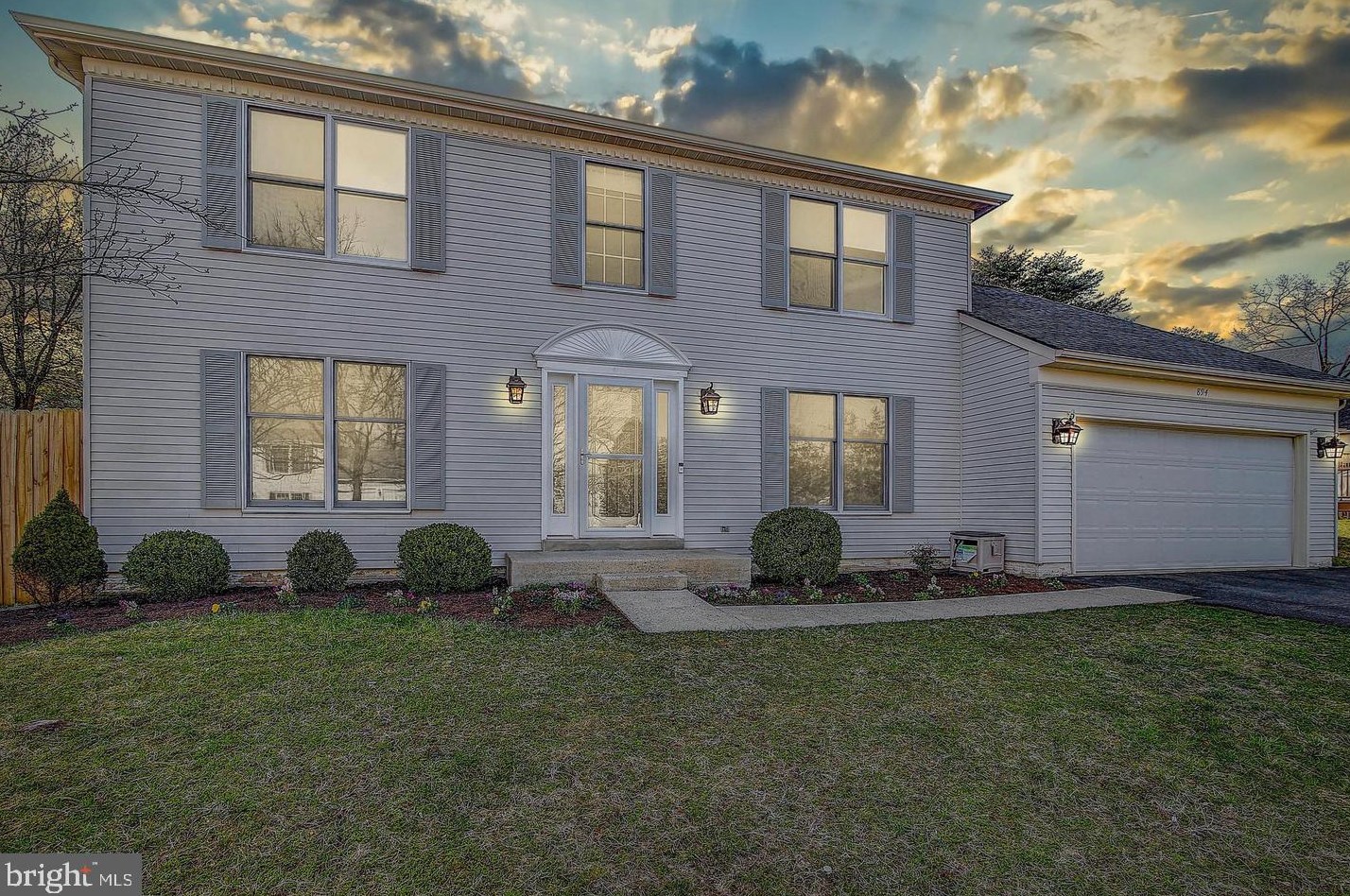 894 Broad Oaks Dr, Herndon, VA 20170