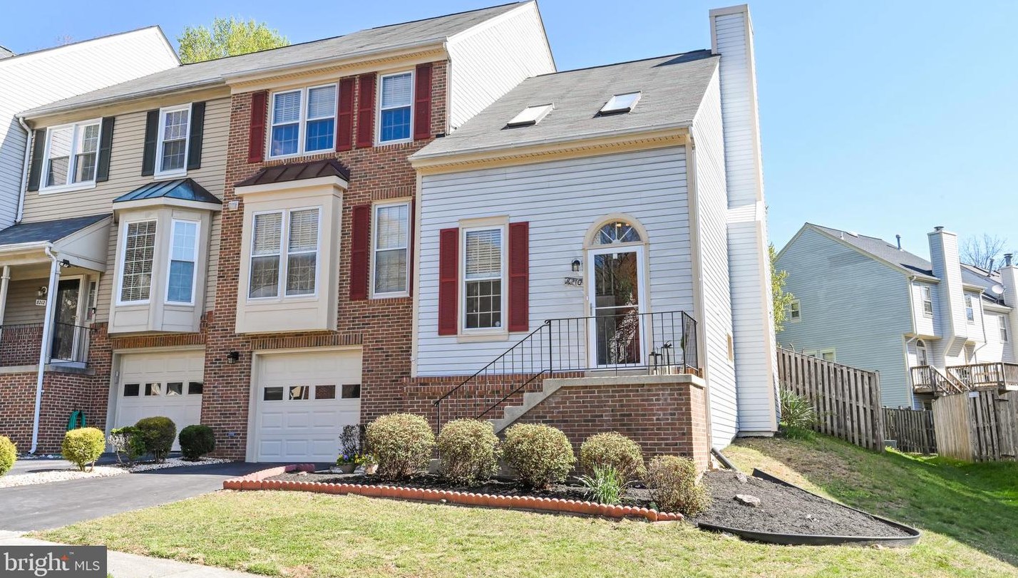 8210 Southwater Ct, Springfield, VA 22153