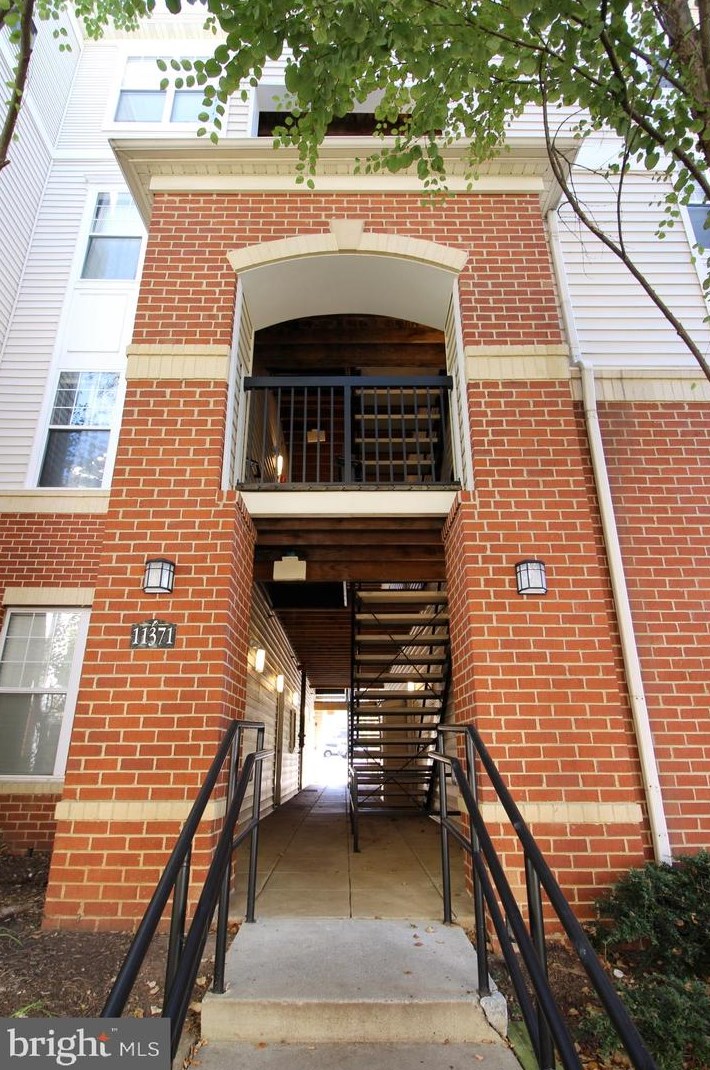 11371 Aristotle Dr #9-408, Fairfax, VA