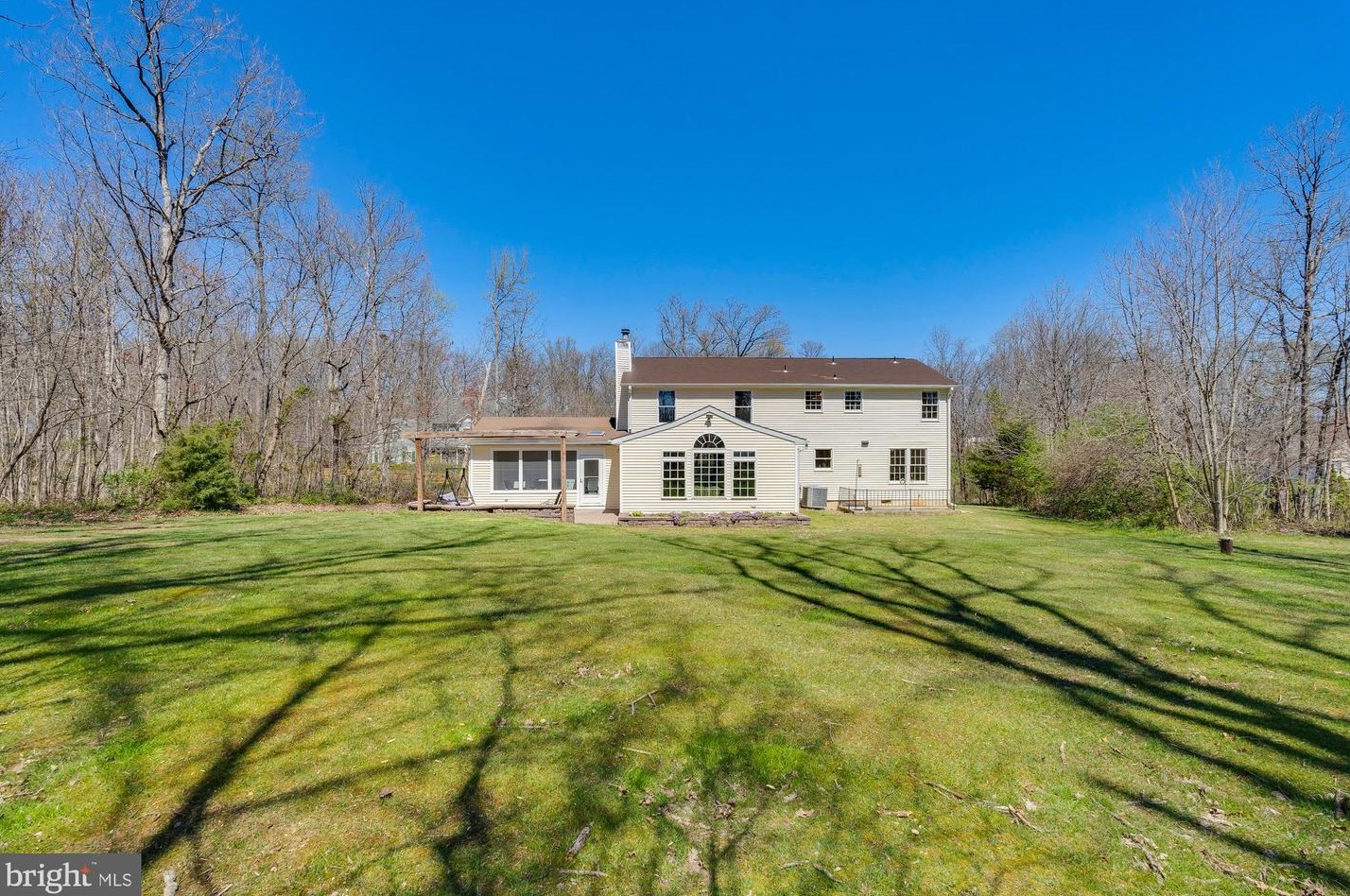 12529 Rochester Dr, Fairfax, VA 22030-6418