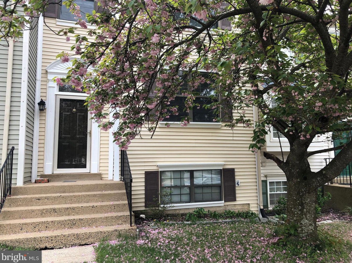 6005 Little Brook Ct, Clifton, VA 20124