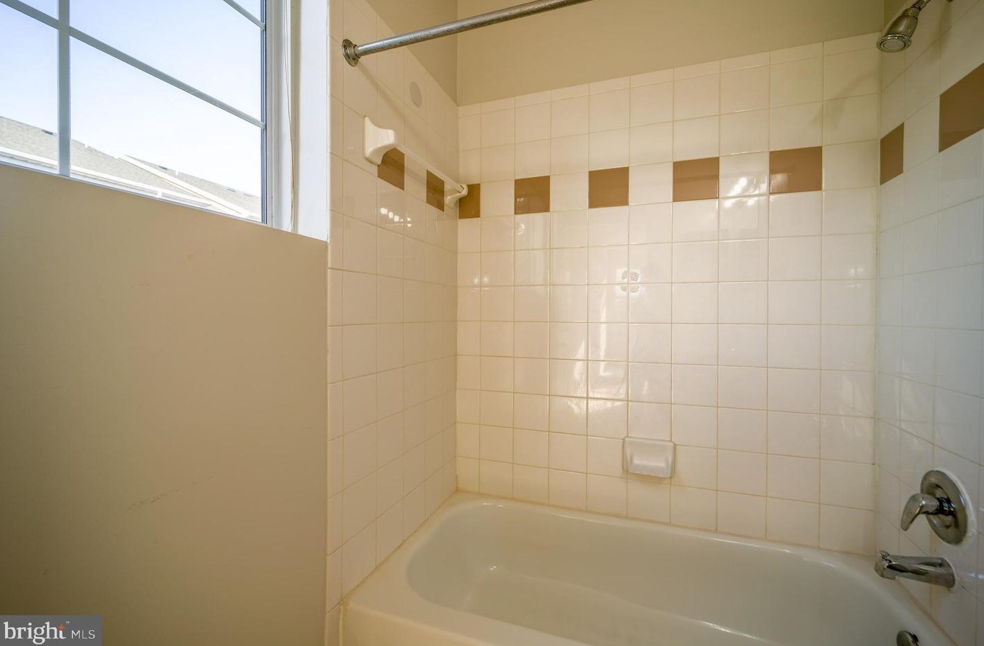 13405 Connor Dr, Centreville VA 20120-3034 exterior