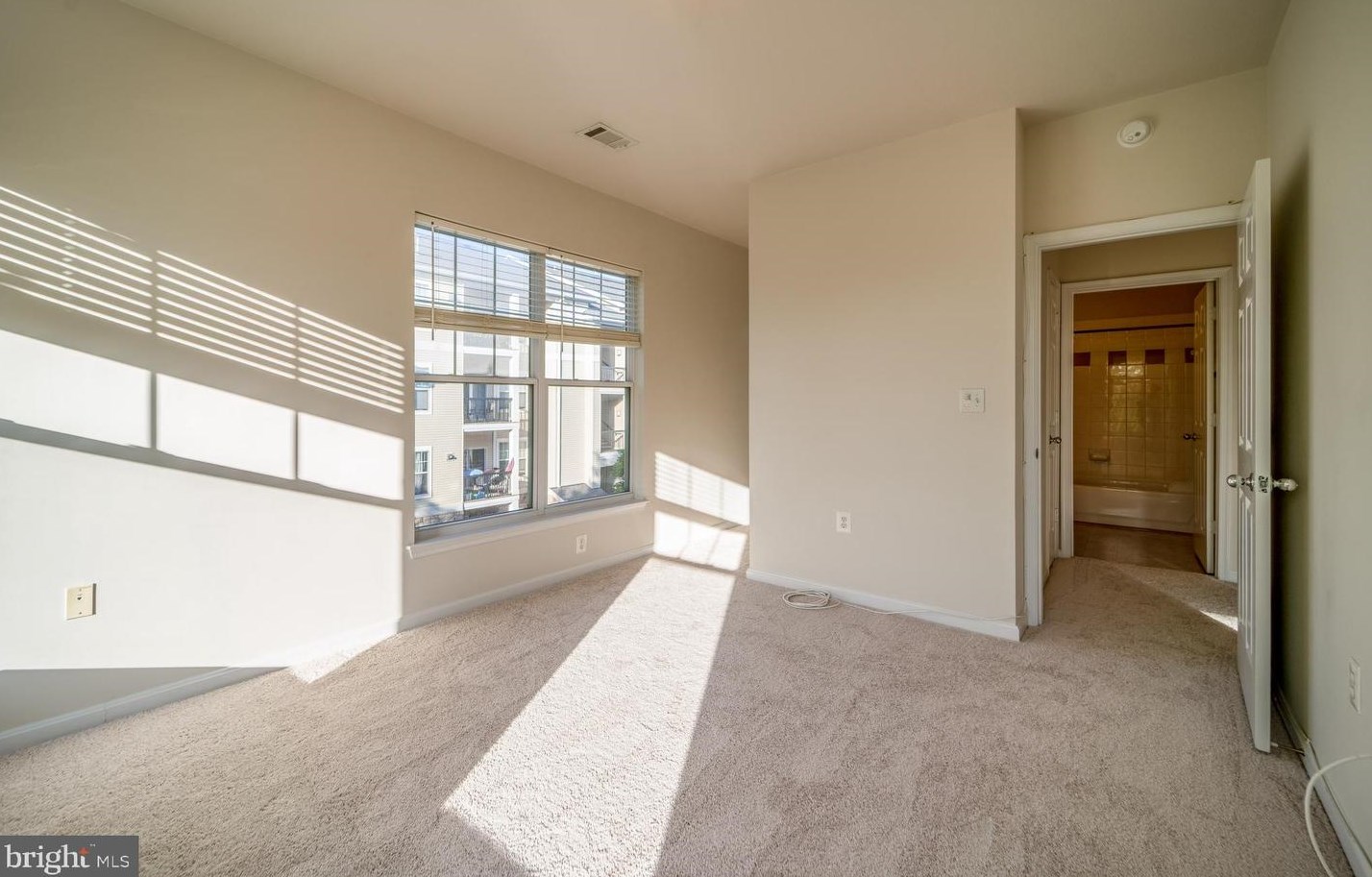 13405 Connor Dr, Centreville VA 20120-3034 exterior