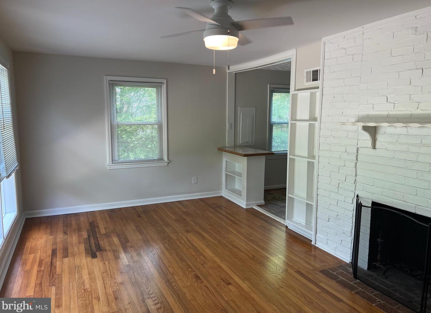 3141 Cofer Rd, Falls Church, VA 22042