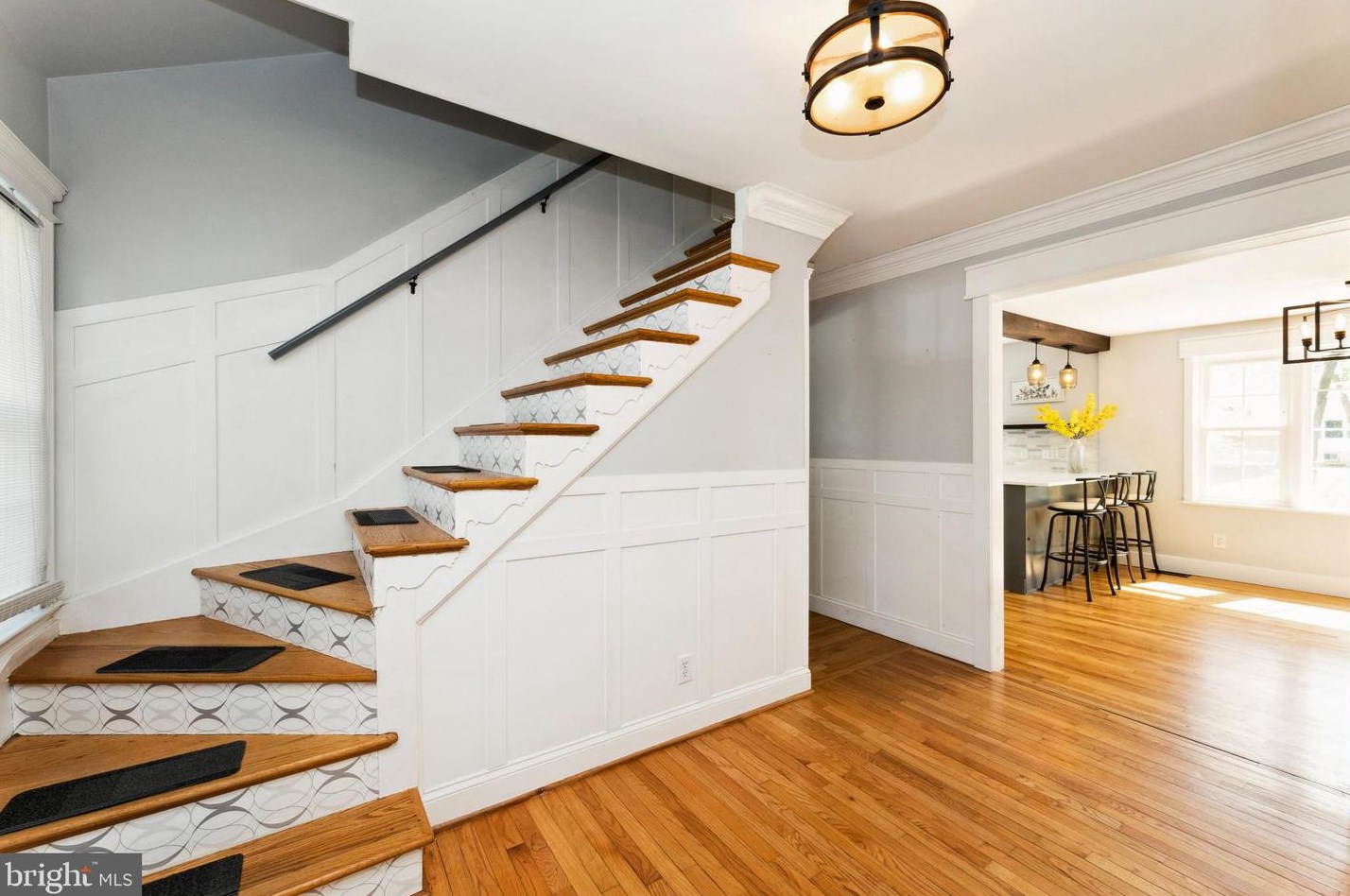 4642 Tara Dr, Fairfax, VA 22032-2035