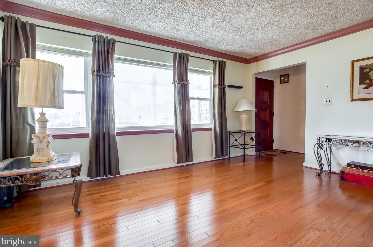1306 Lyons St, Great Falls, VA 22066
