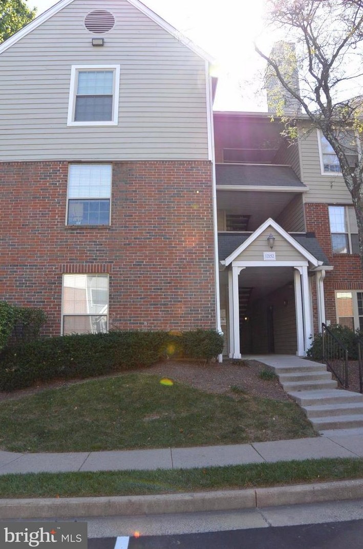 12152 Penderview Ter #1302, Fairfax, VA 22033