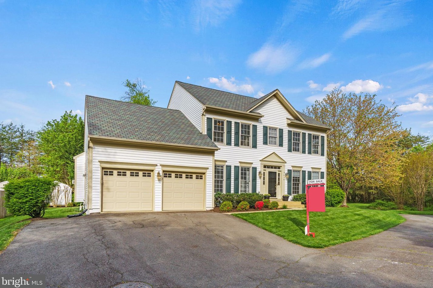 9634 Nuthatch Dr, Fairfax, VA 22039-3368