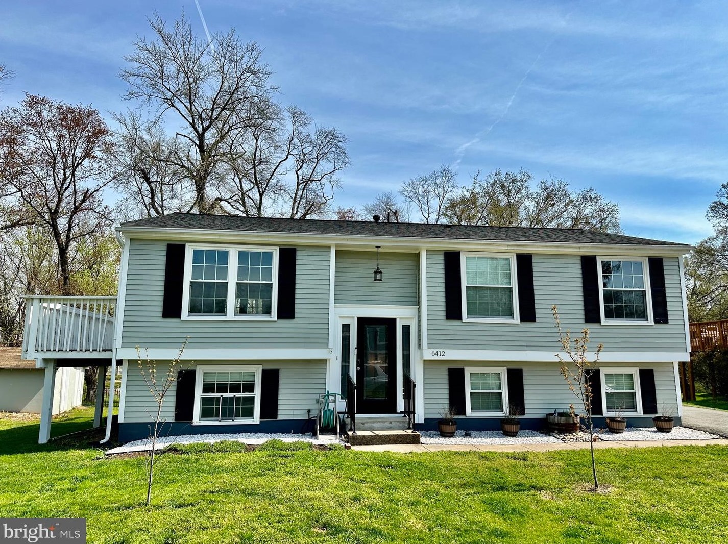 6412 Holyoke Dr, Annandale, VA 22003