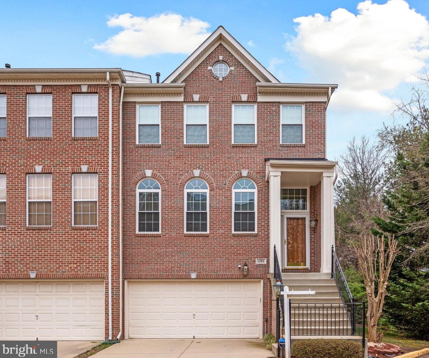 4153 Presgraves Ct, Fairfax, VA 20151-2910