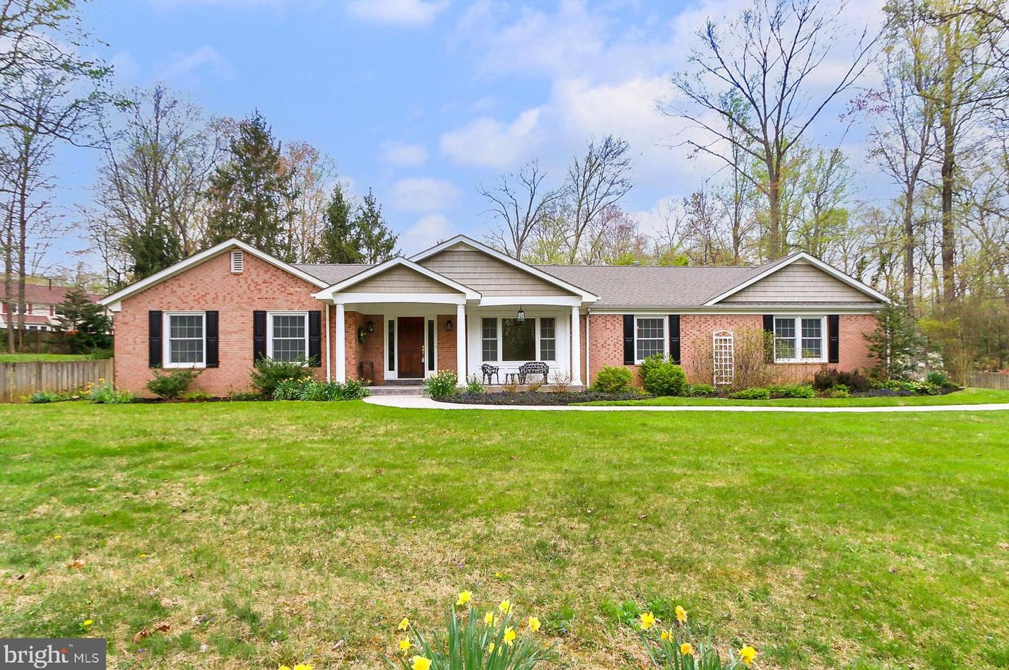 4916 Pheasant Ridge Rd, Fairfax, VA 22030-6213
