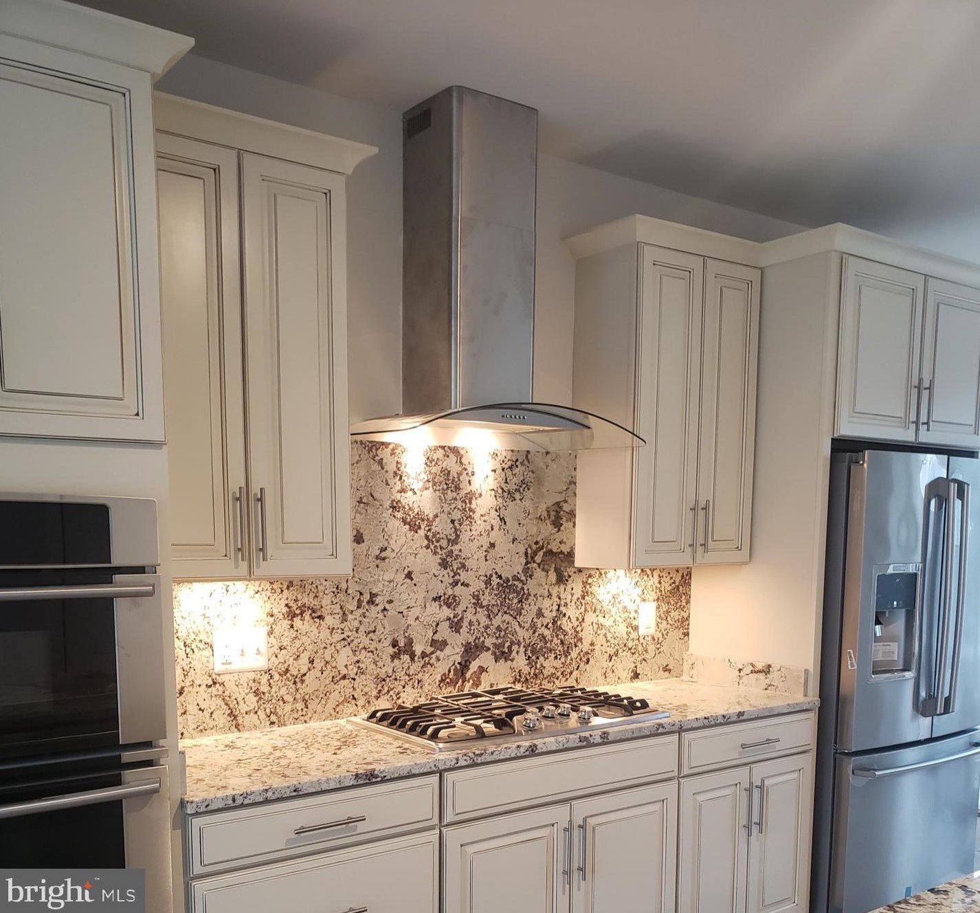 12026 N Shore Dr, Herndon, VA 20190