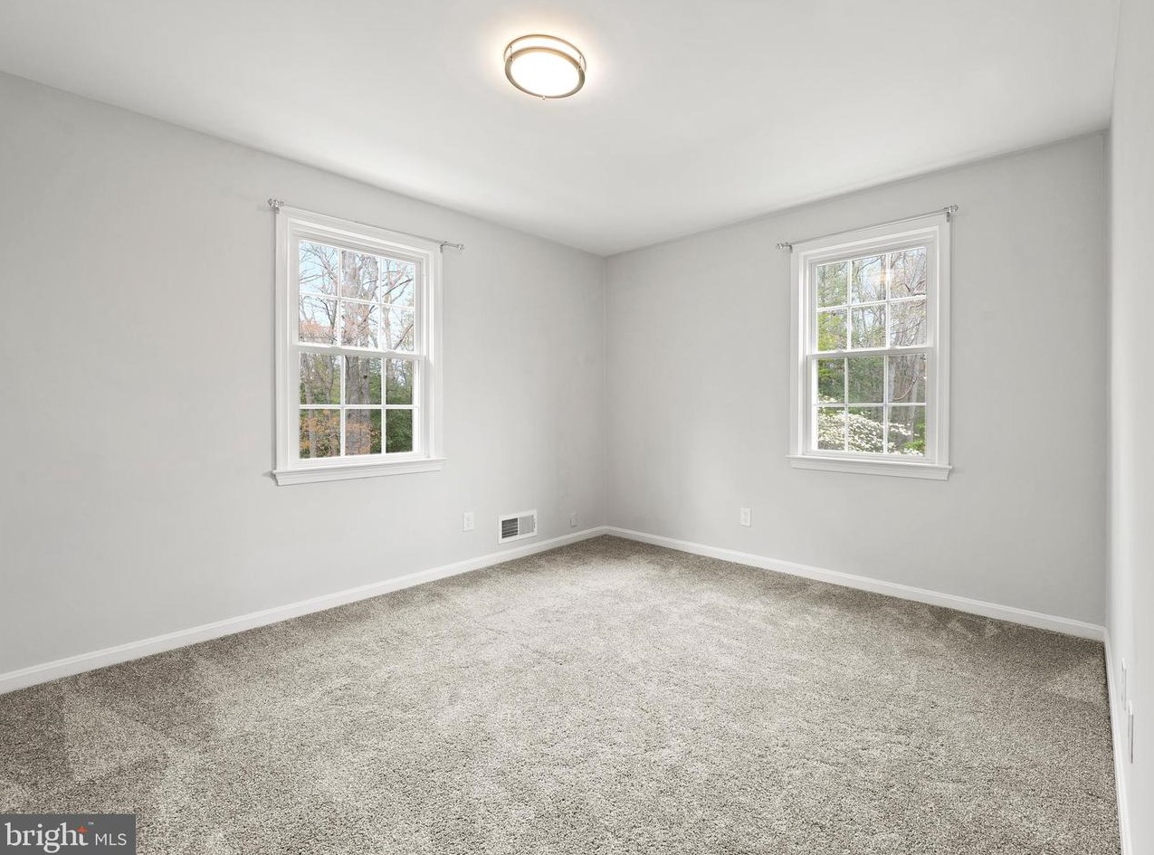 5110 Sideburn Rd, Fairfax VA  22032-2638 exterior