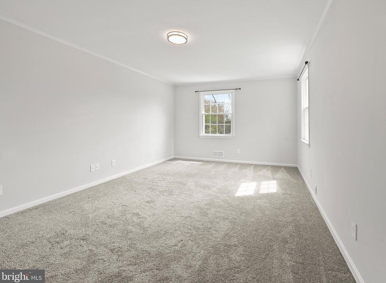 5110 Sideburn Rd, Fairfax VA  22032-2638 exterior