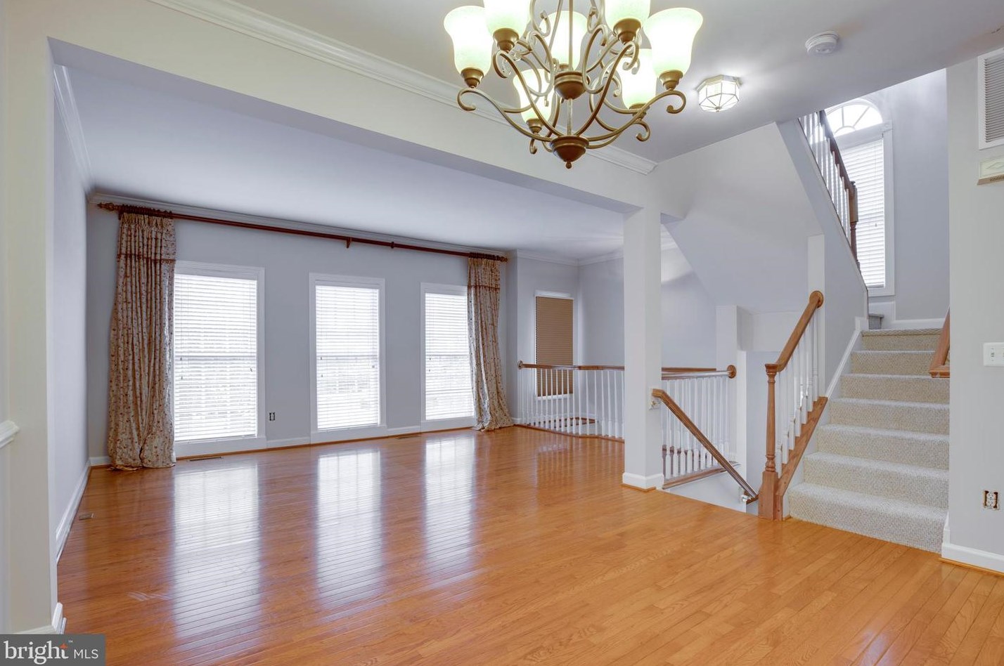 12691 Heron Ridge Dr, Fairfax, VA 22030