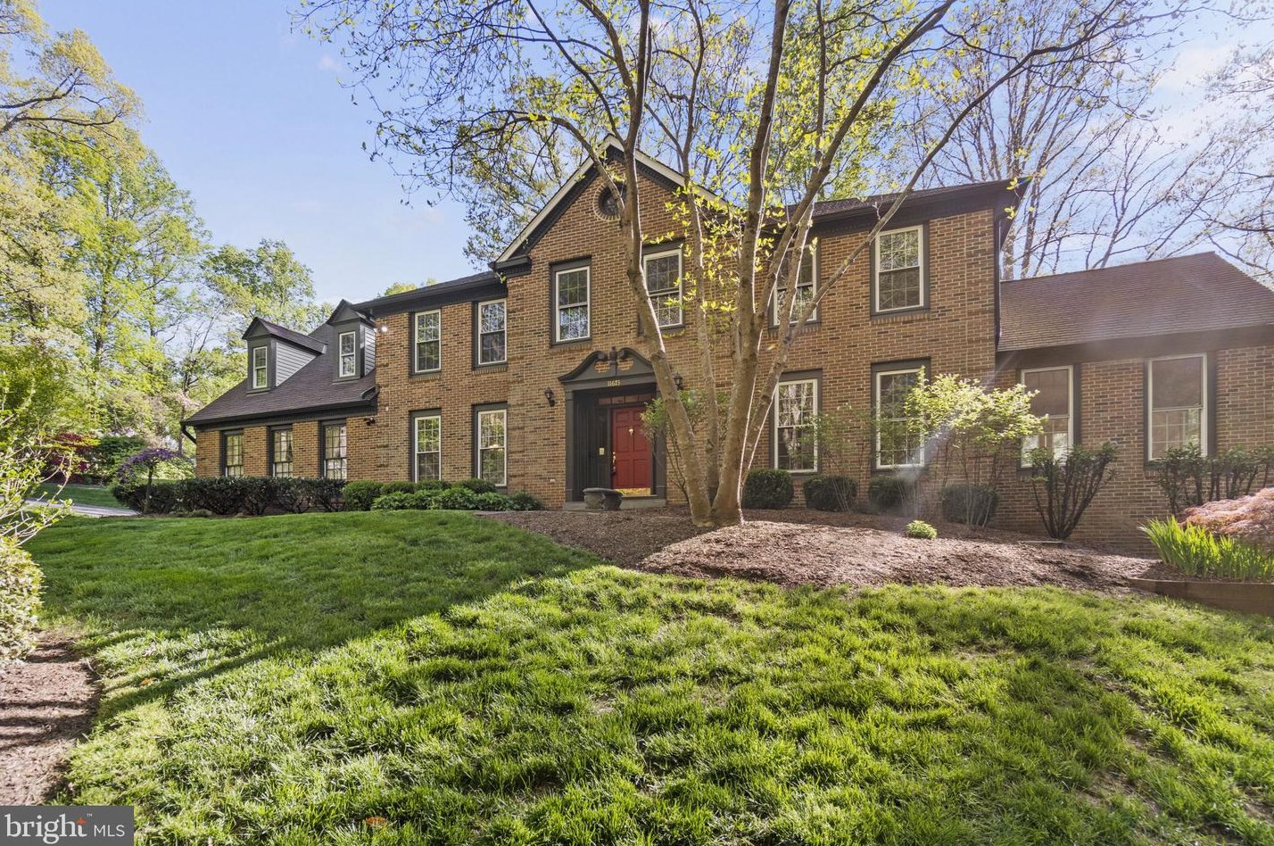 11673 Captain Rhett Ln, Fairfax, VA 22039-1236