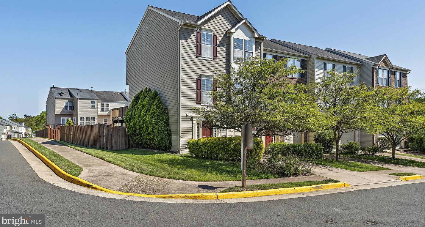 14515 Pittman Ct, Centreville, VA 20121-5746
