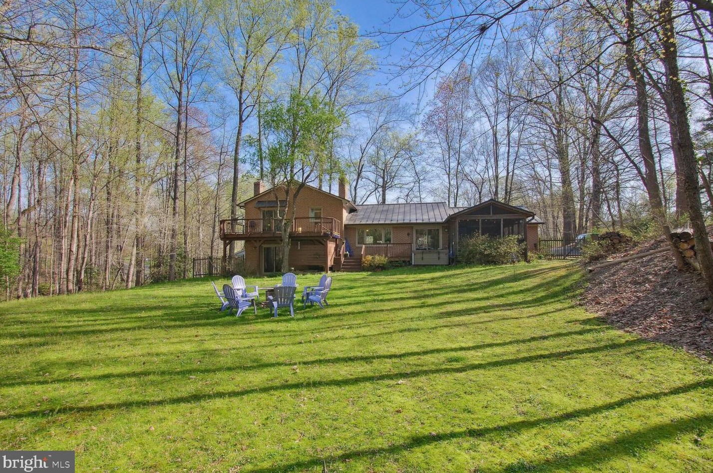 3412 Hickory Hills Dr, Vienna, VA 22124-2307