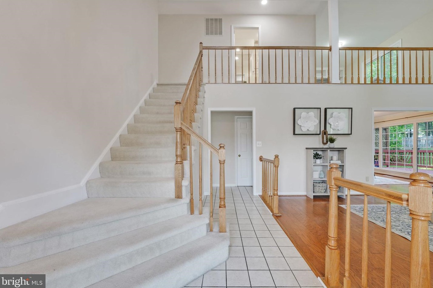 1304 Summerfield Dr, Herndon, VA 20170