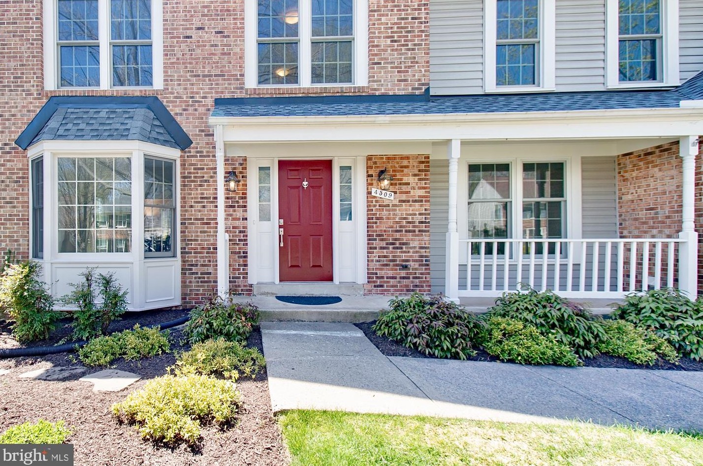 4509 Hazelnut Ct, Fairfax, VA 20151-2415