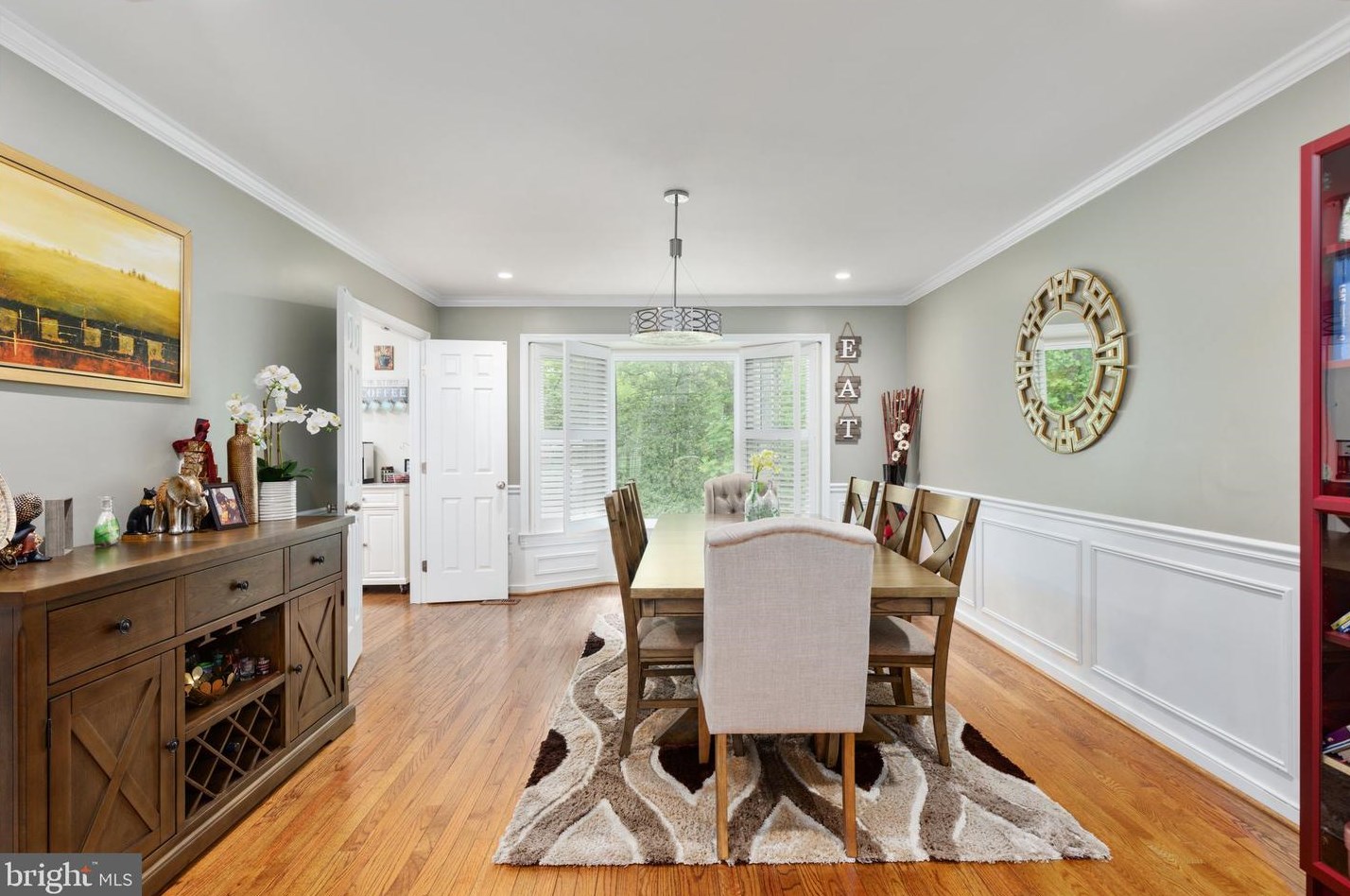 10300 Dunn Meadow Rd, Vienna VA  22182-1361 exterior