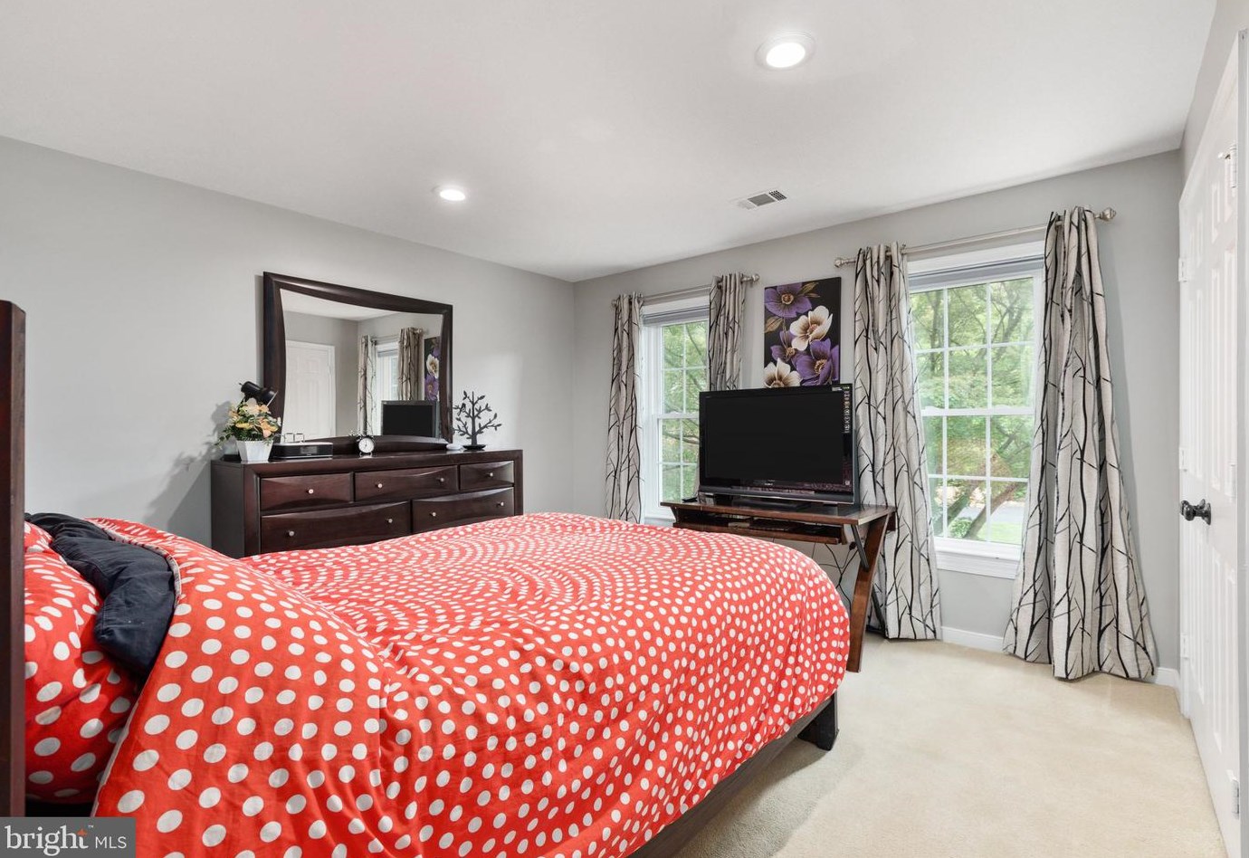 10300 Dunn Meadow Rd, Vienna VA  22182-1361 exterior