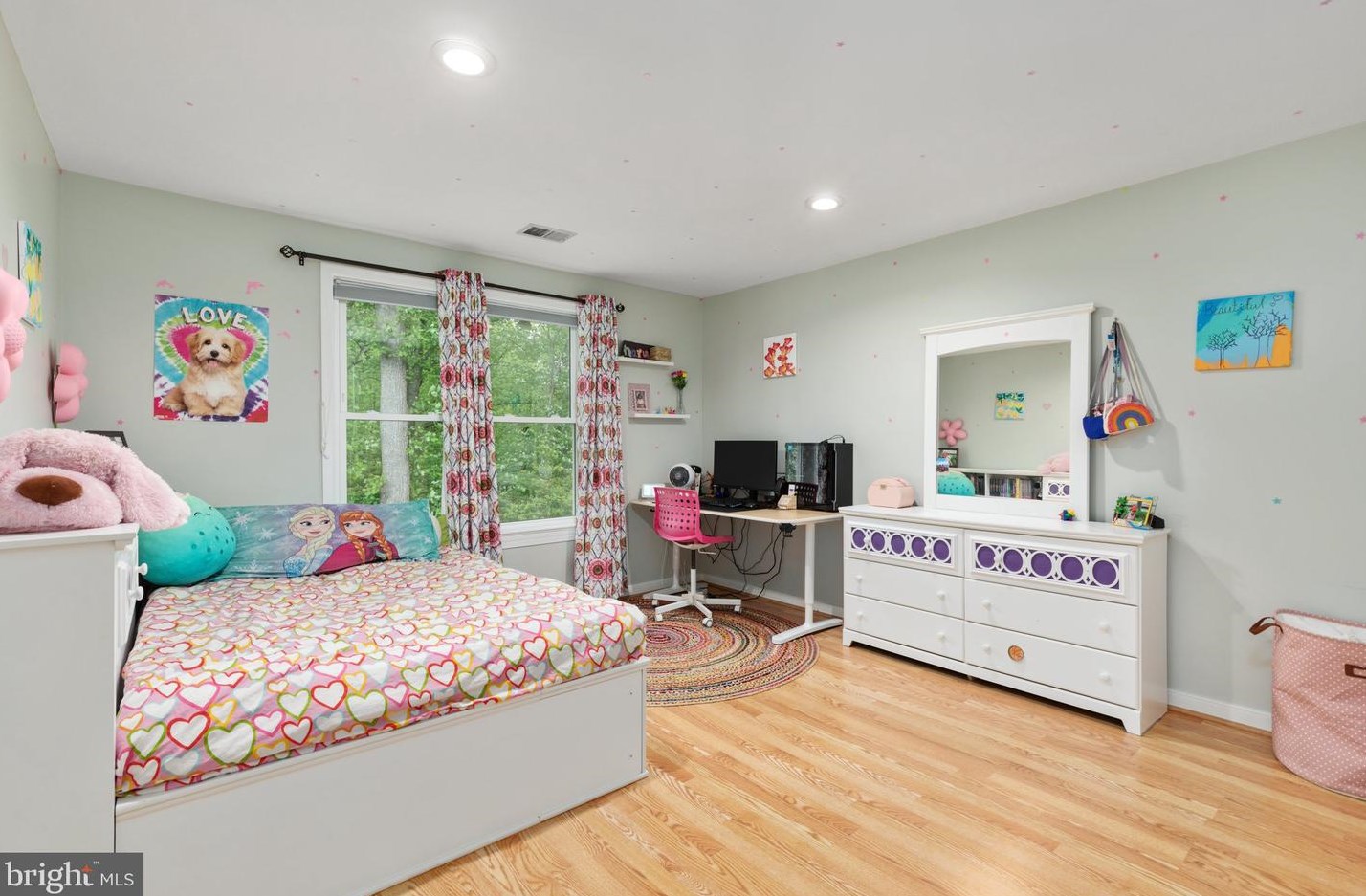 10300 Dunn Meadow Rd, Vienna VA  22182-1361 exterior
