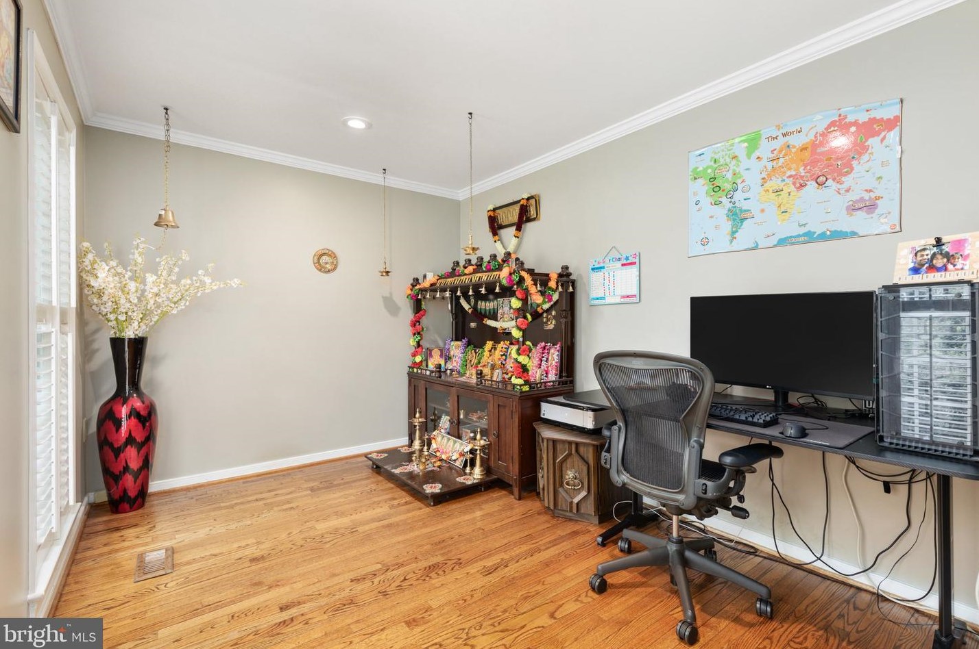 10300 Dunn Meadow Rd, Vienna VA  22182-1361 exterior