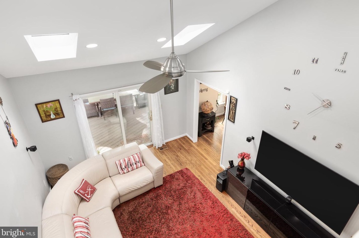 10300 Dunn Meadow Rd, Vienna VA  22182-1361 exterior
