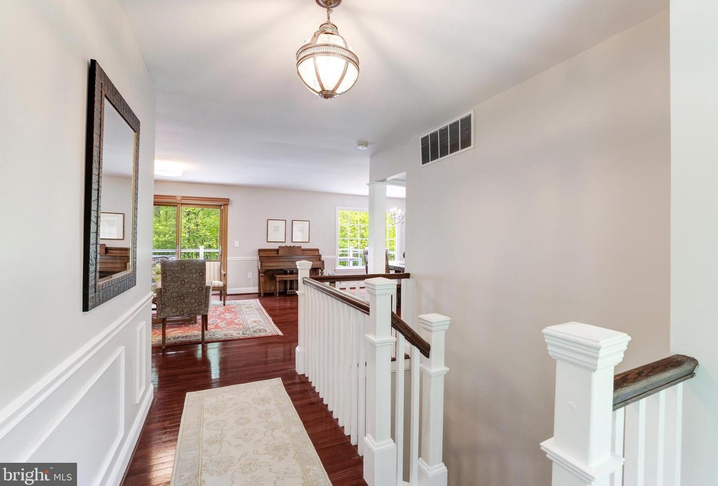 9622 Cinnamon Creek Dr, Vienna VA  22182-1428 exterior