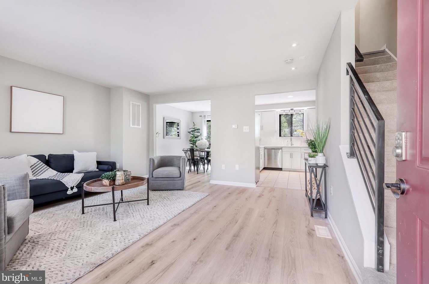 2495 Pyrenees Ct, Herndon, VA 20191