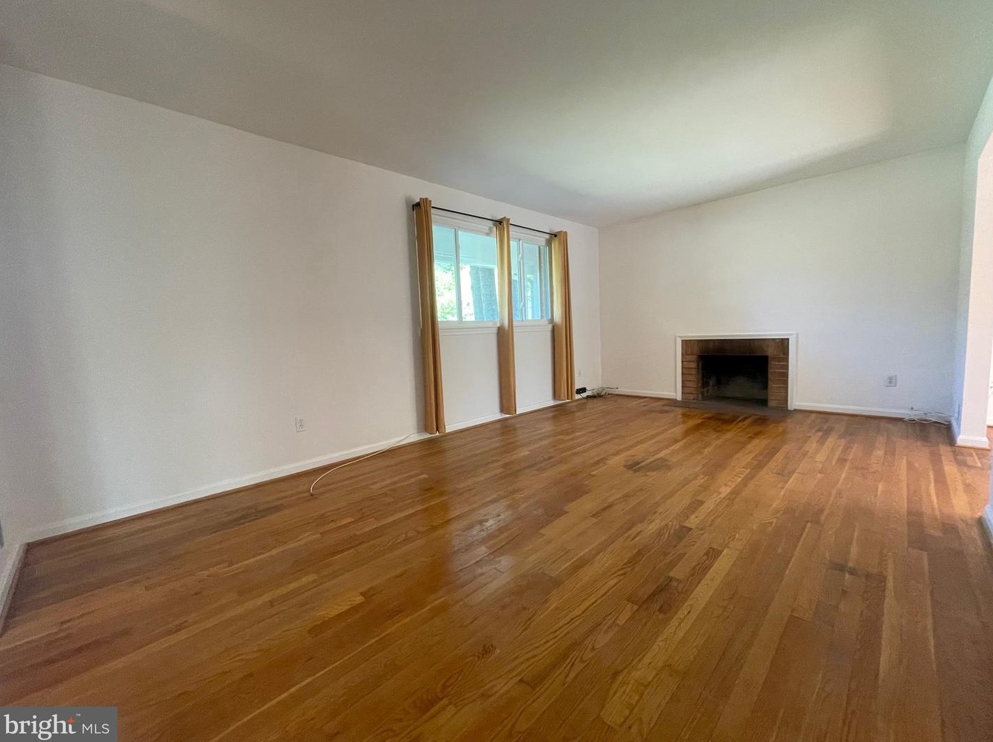 8701 Parliament Dr, Springfield, VA 22151