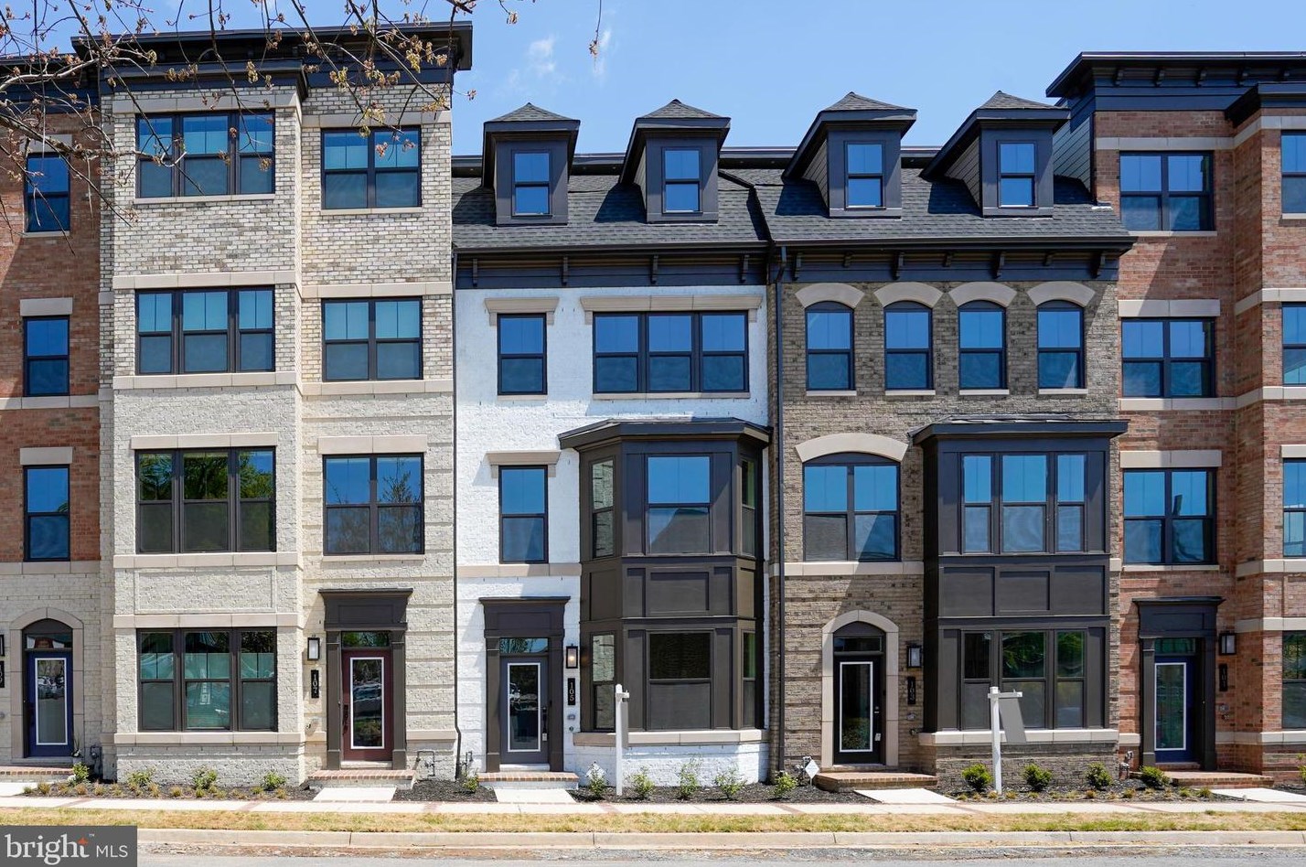105 Pleasant St Nw, Vienna, VA 22180