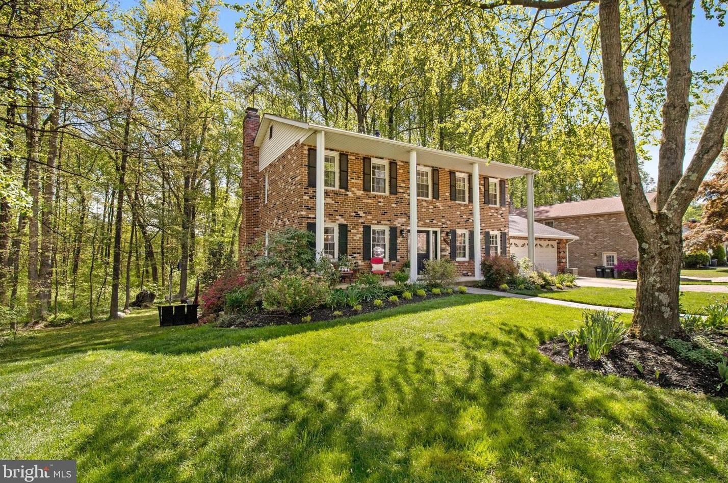 6685 Old Blacksmith Dr, Springfield, VA 22015