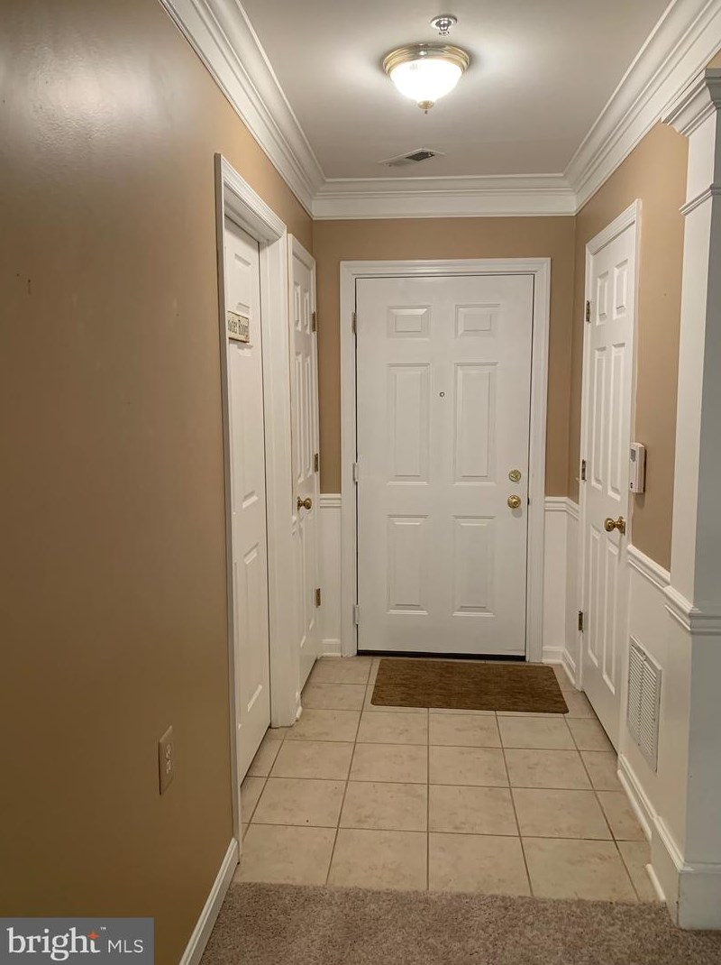 12481 Hayes Ct #102, Fairfax, VA 22033