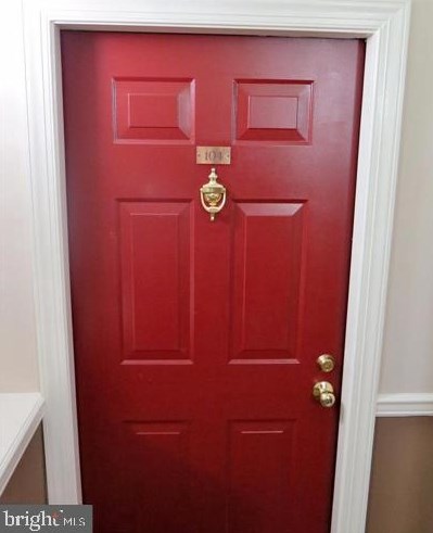 4127 Fountainside Ln #1104, Fairfax, VA 22030