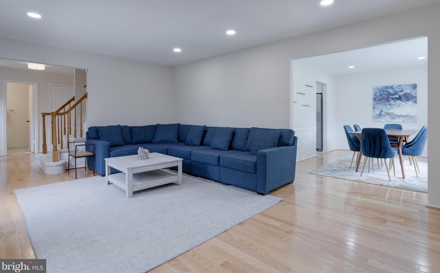 5707 Oak Leather Dr, Springfield, VA 22015