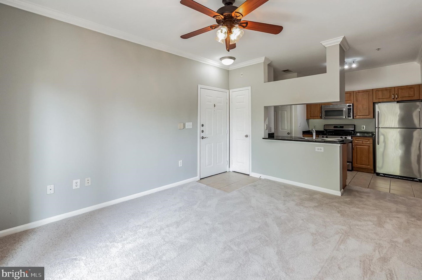 12913 Centre Park Cir #211, Herndon, VA 20171