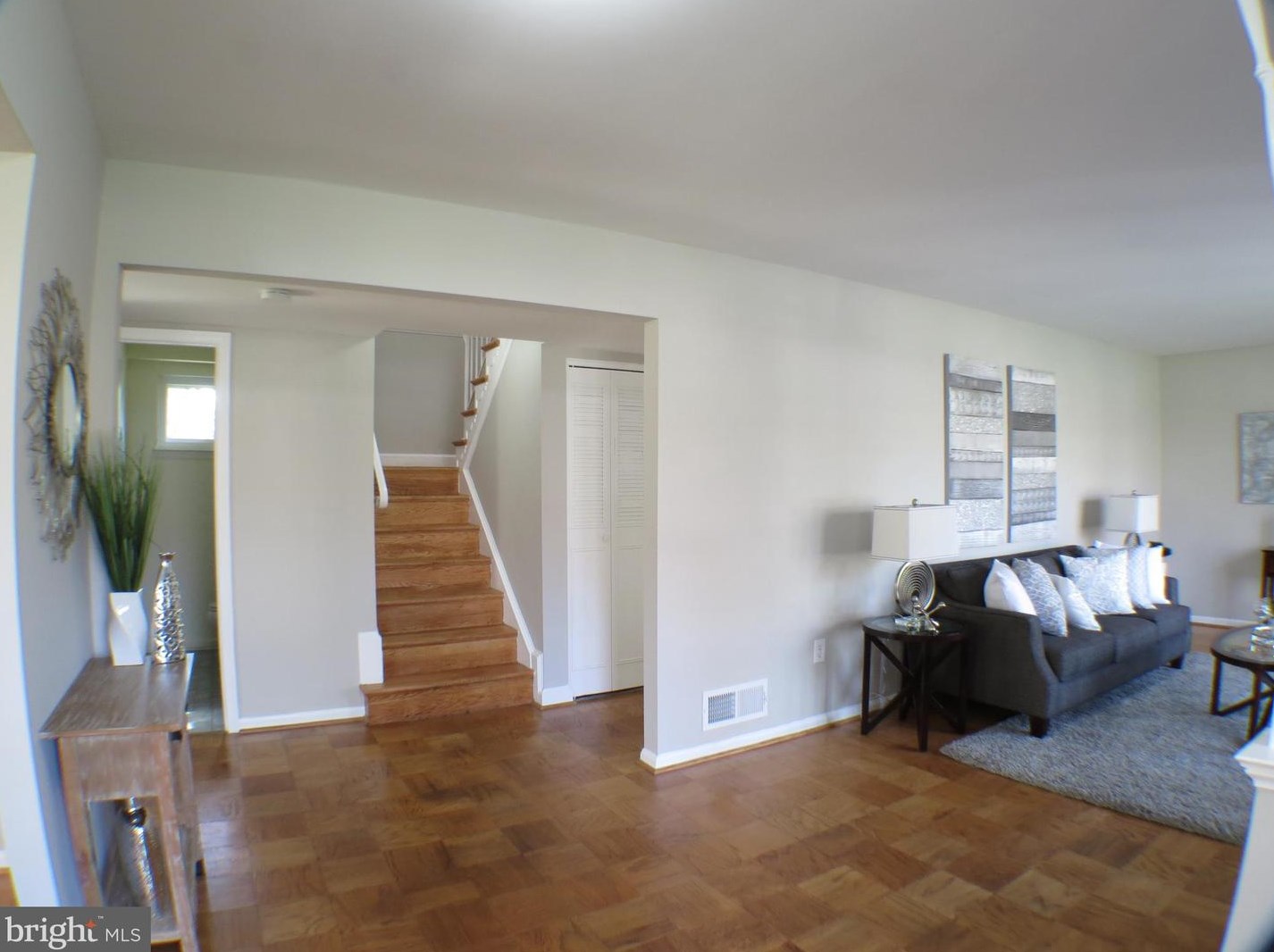 5121 Swift Ct, Fairfax, VA 22032