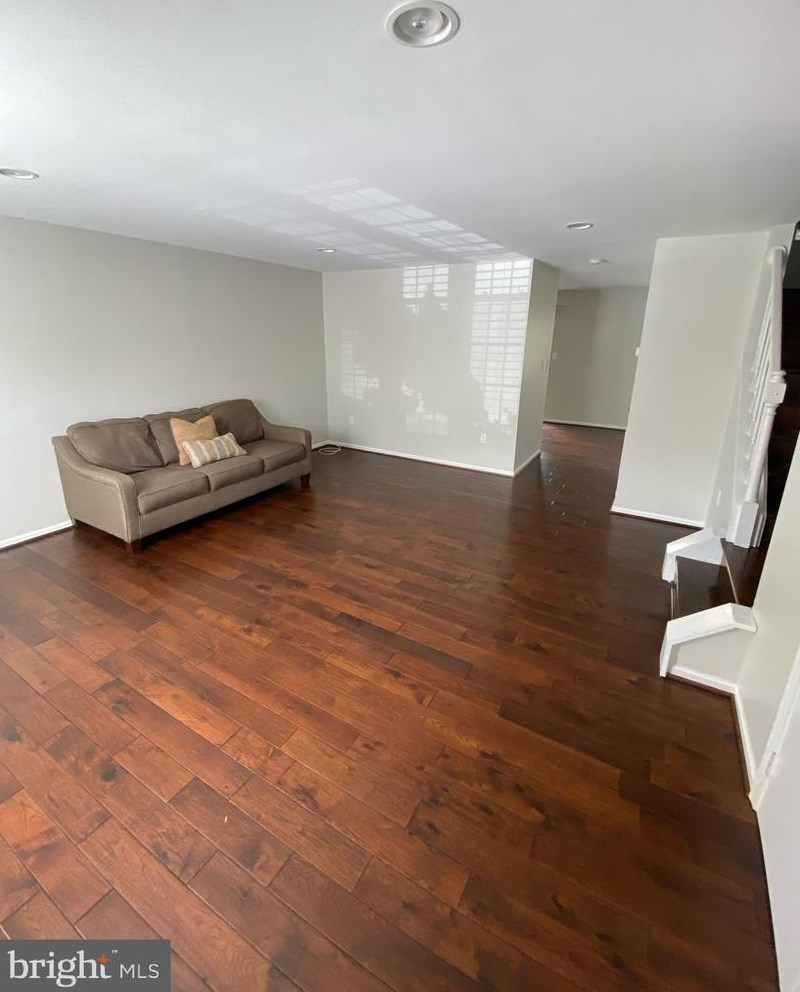 14634 Stone Range Dr, Centreville, VA 20120