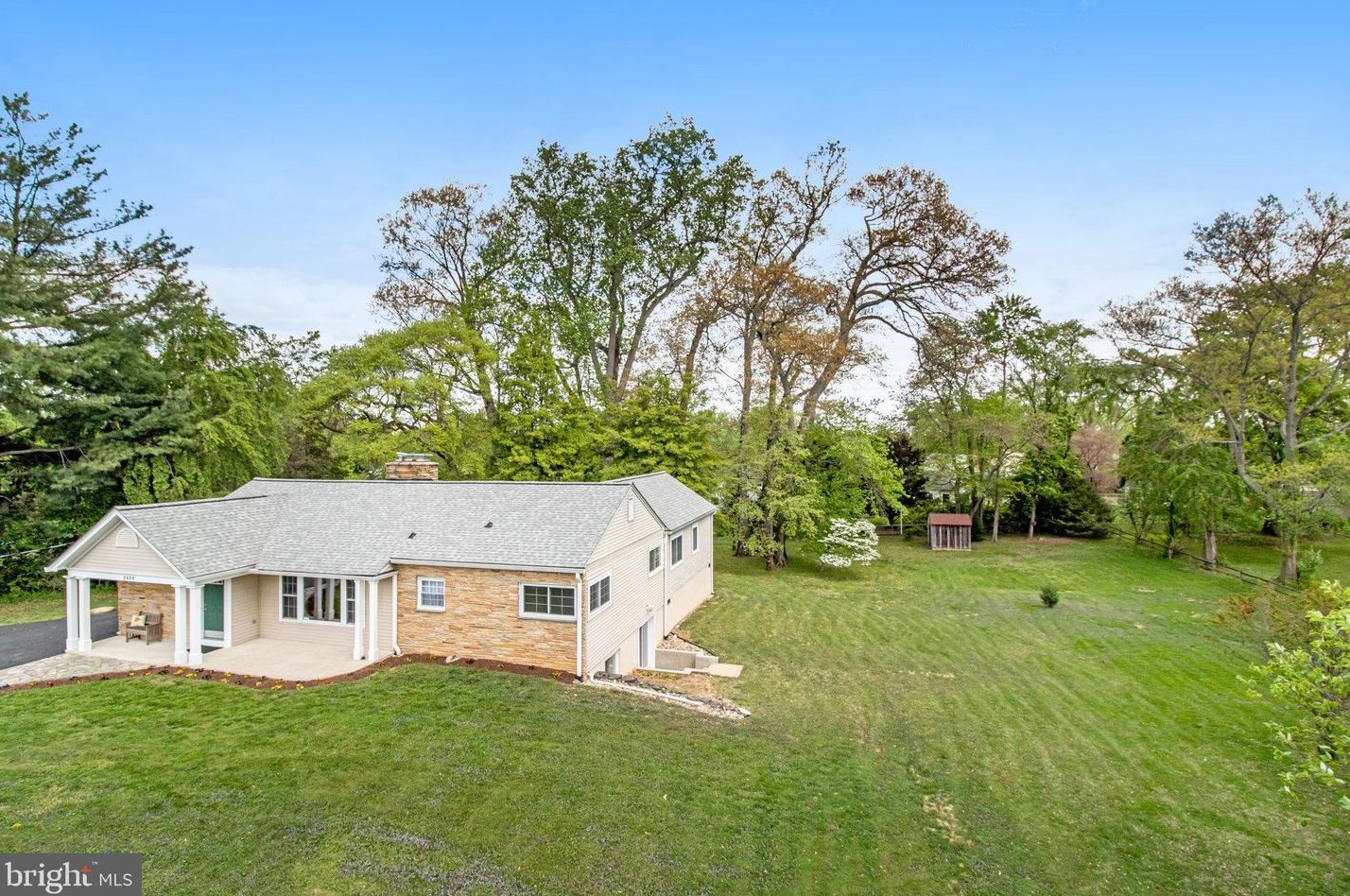 2839 Cedar Ln, Vienna, VA 22180-7062